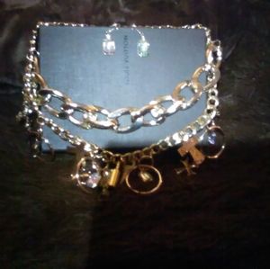 LV Pendantant Lock and Keys Necklace Set